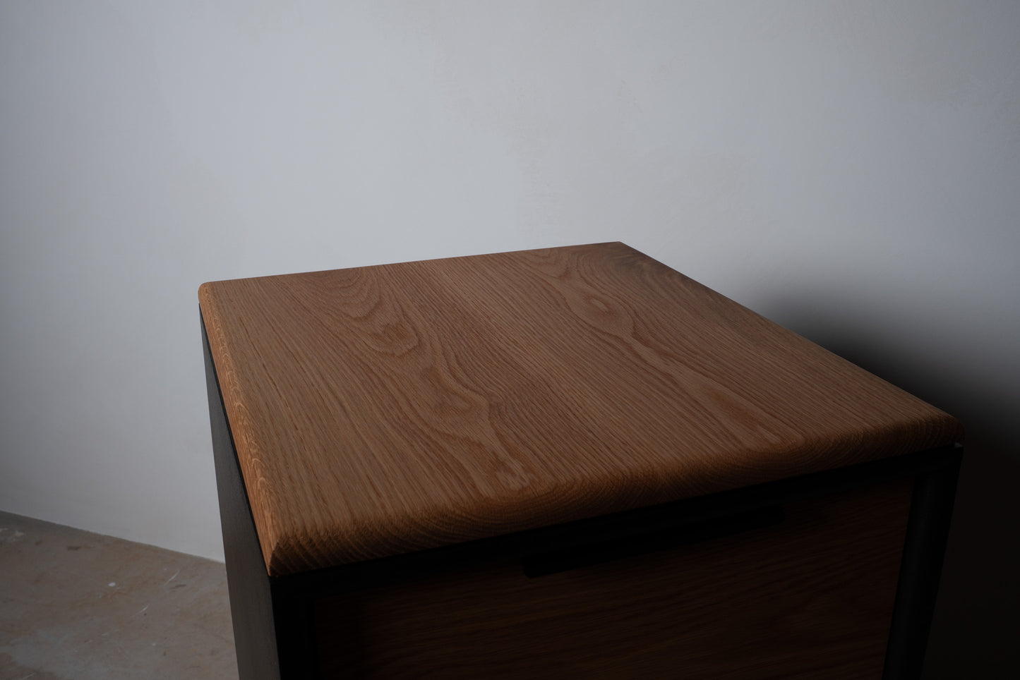 White Oak Nightstand – Handmade Mid-Century Modern Nightstand