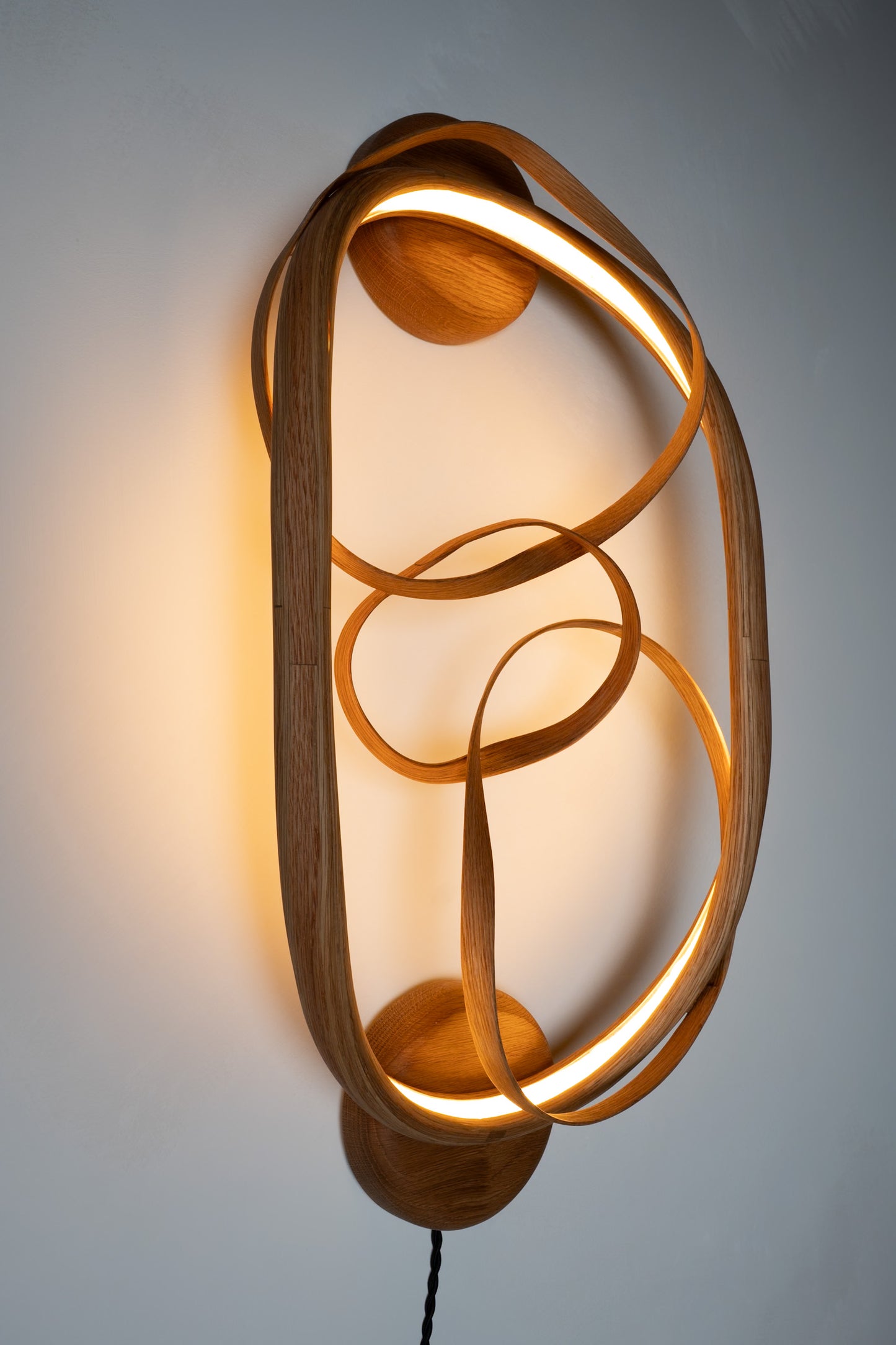 White Oak Wall Art Light Fixture – Hand-Sculpted