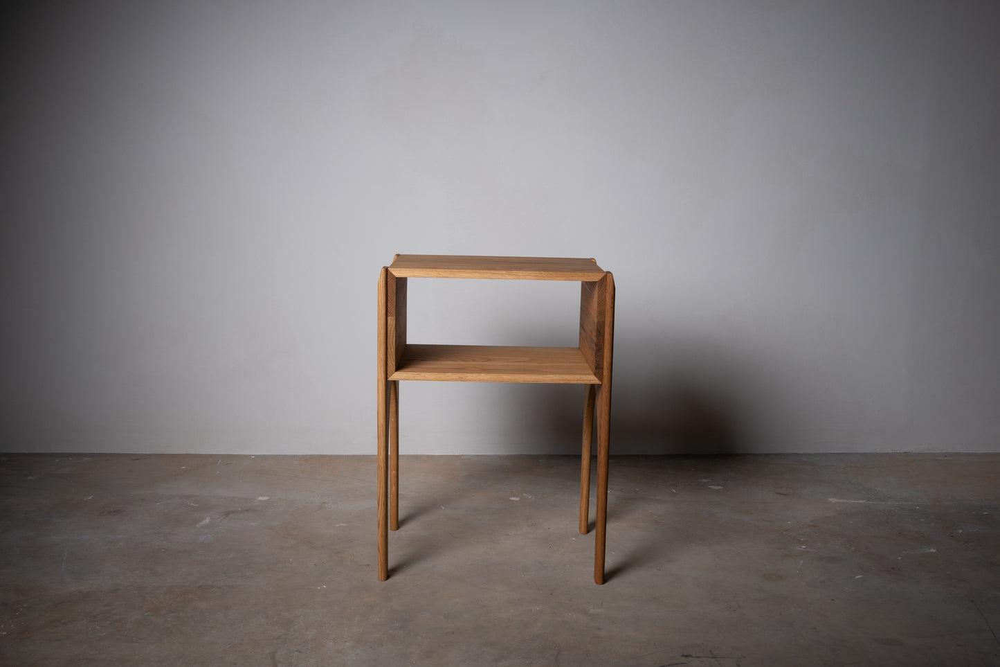 White Oak Side Table – Handmade Mid-Century Modern Side Table