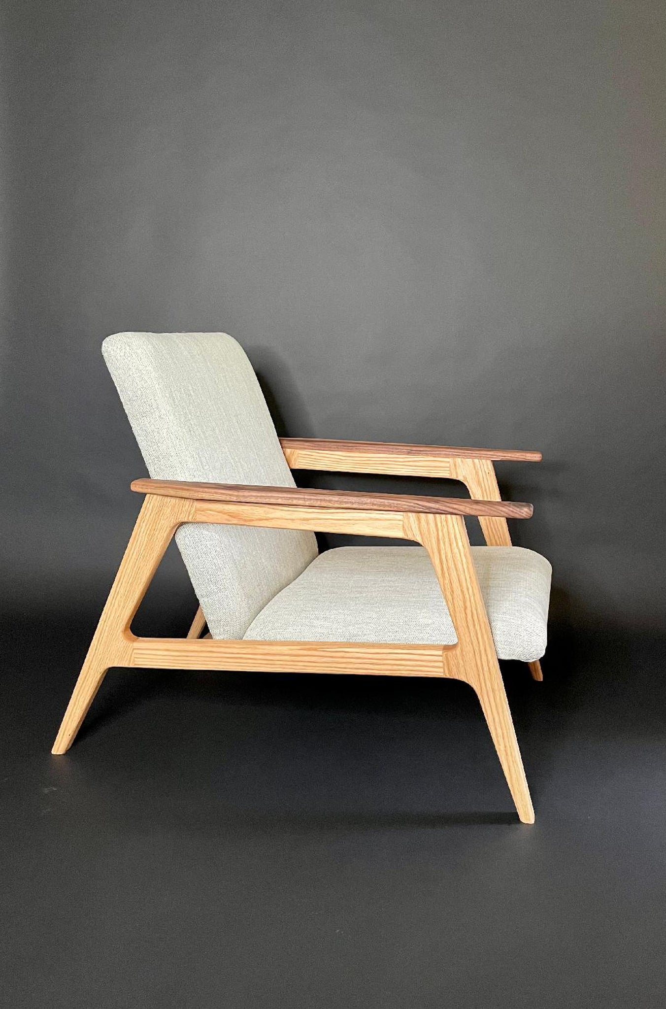 Rhiza Lounge Chair